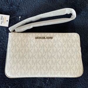 Michael Kors Wristlet NWT